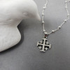 Collier fin en argent avec la croix de Jérusalem en argent pendentif
