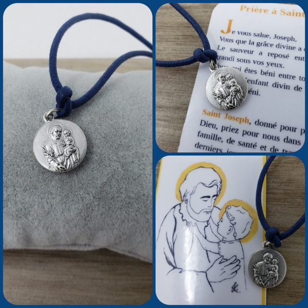 Cadre religieux en lin brodé d'un Saint Joseph et carte prière