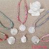 Collier Vierge à l’Enfant en nacre 20 mm pour première communion