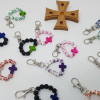 Dizainier porte-clés unique, céramique ou pierre de lave, croix nacre