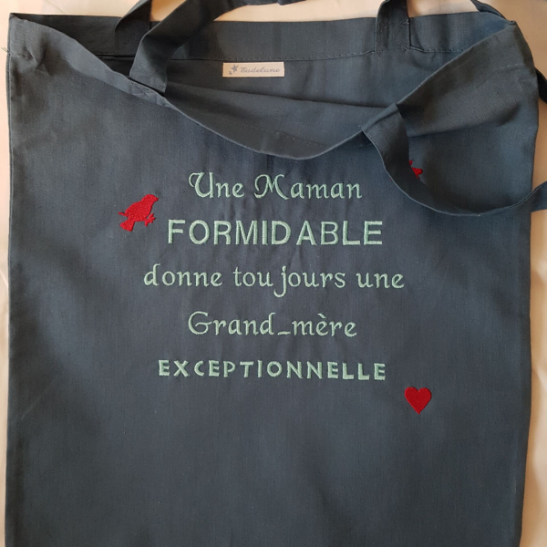 Tote bag personnalisé ou sac bandoulière avec anse brodé et unique